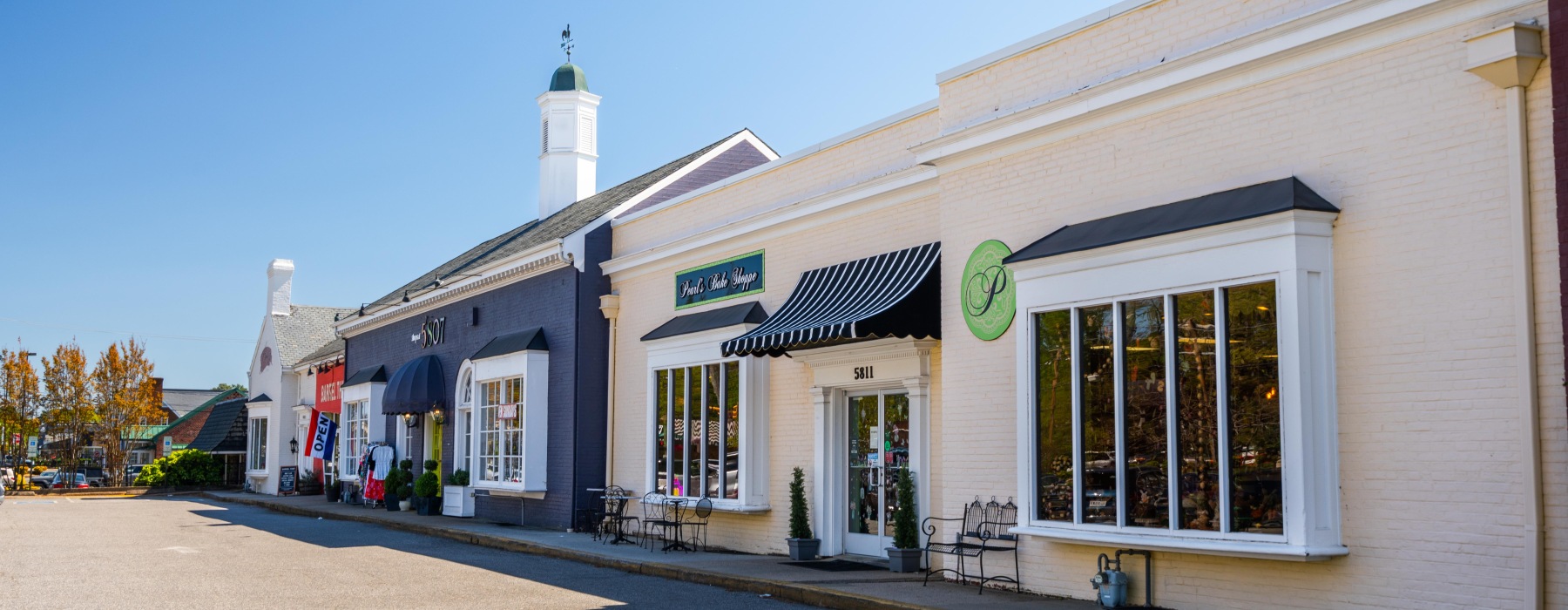 Pearl's Bake Shoppe and The Shops at 5807
